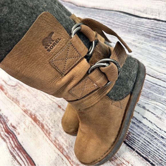 Sorel Chipahko Leather and Felt Blanket Boots - Picture 4 of 10